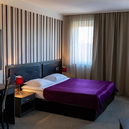Art Hotel 슬라본스키브로드 외부 사진