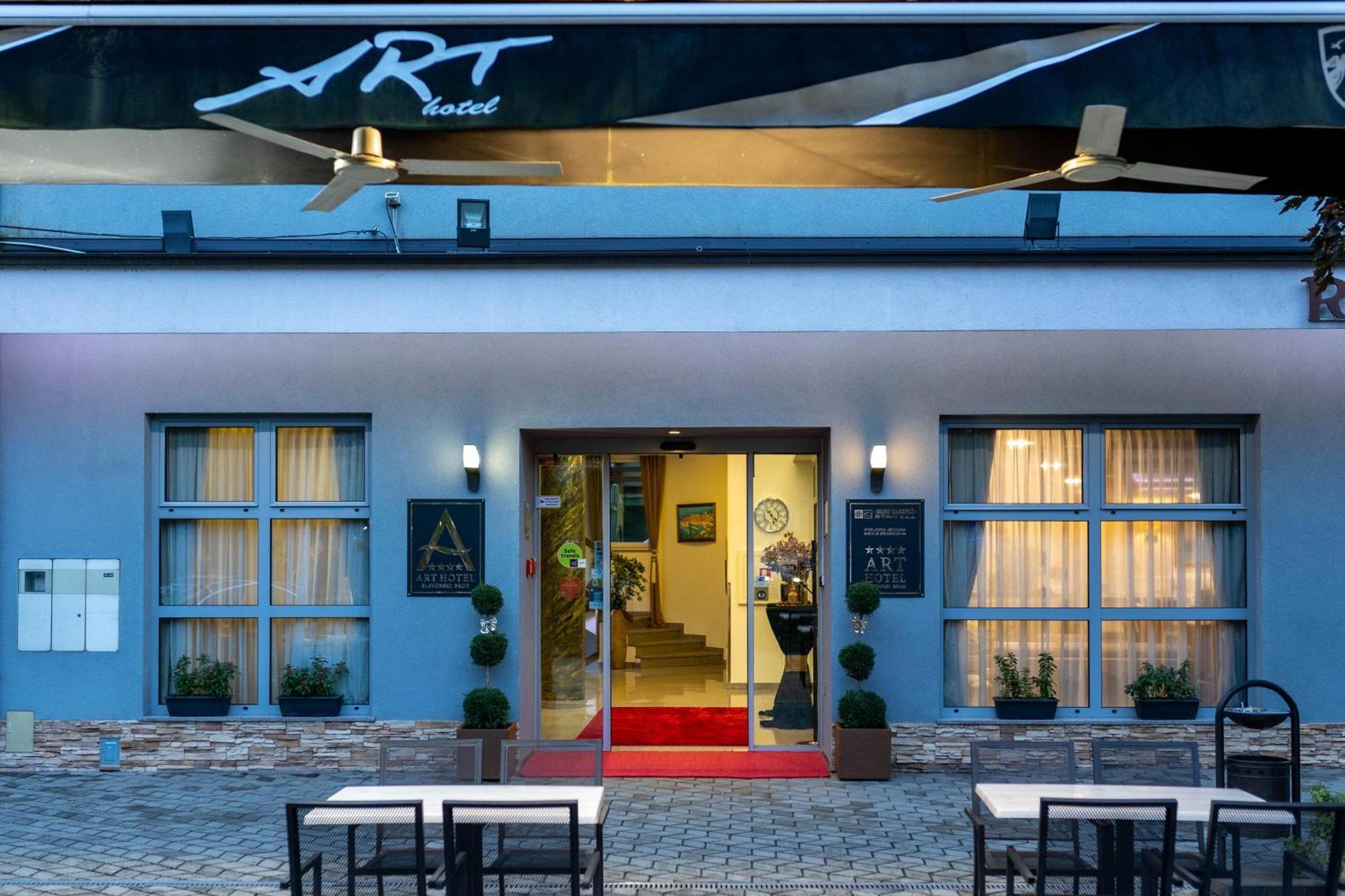 Art Hotel 슬라본스키브로드 외부 사진
